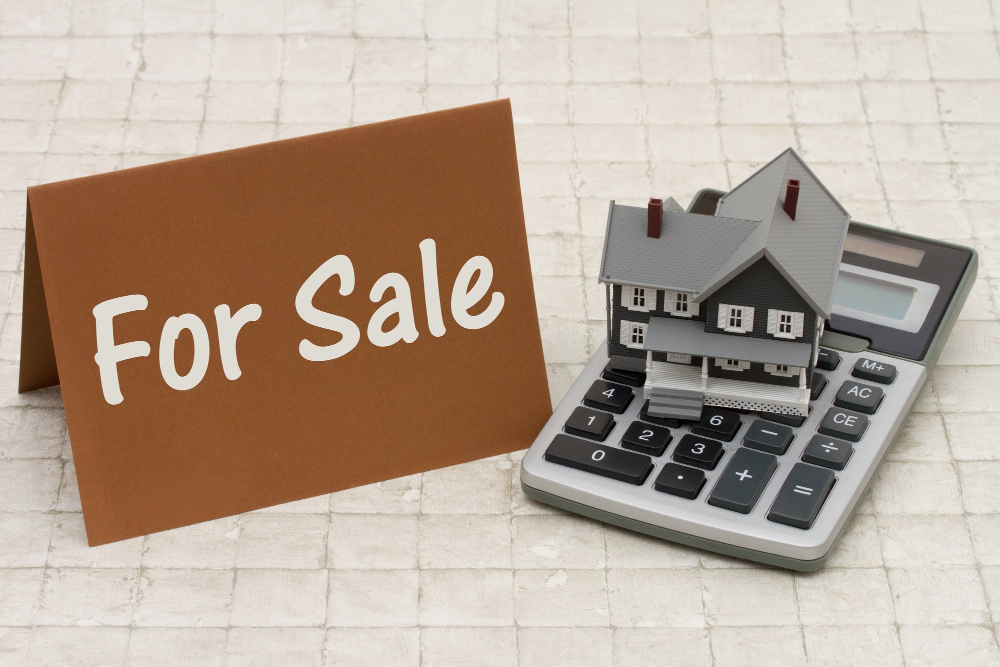 How Long Does an Executor Have to Sell a House in Arizona?